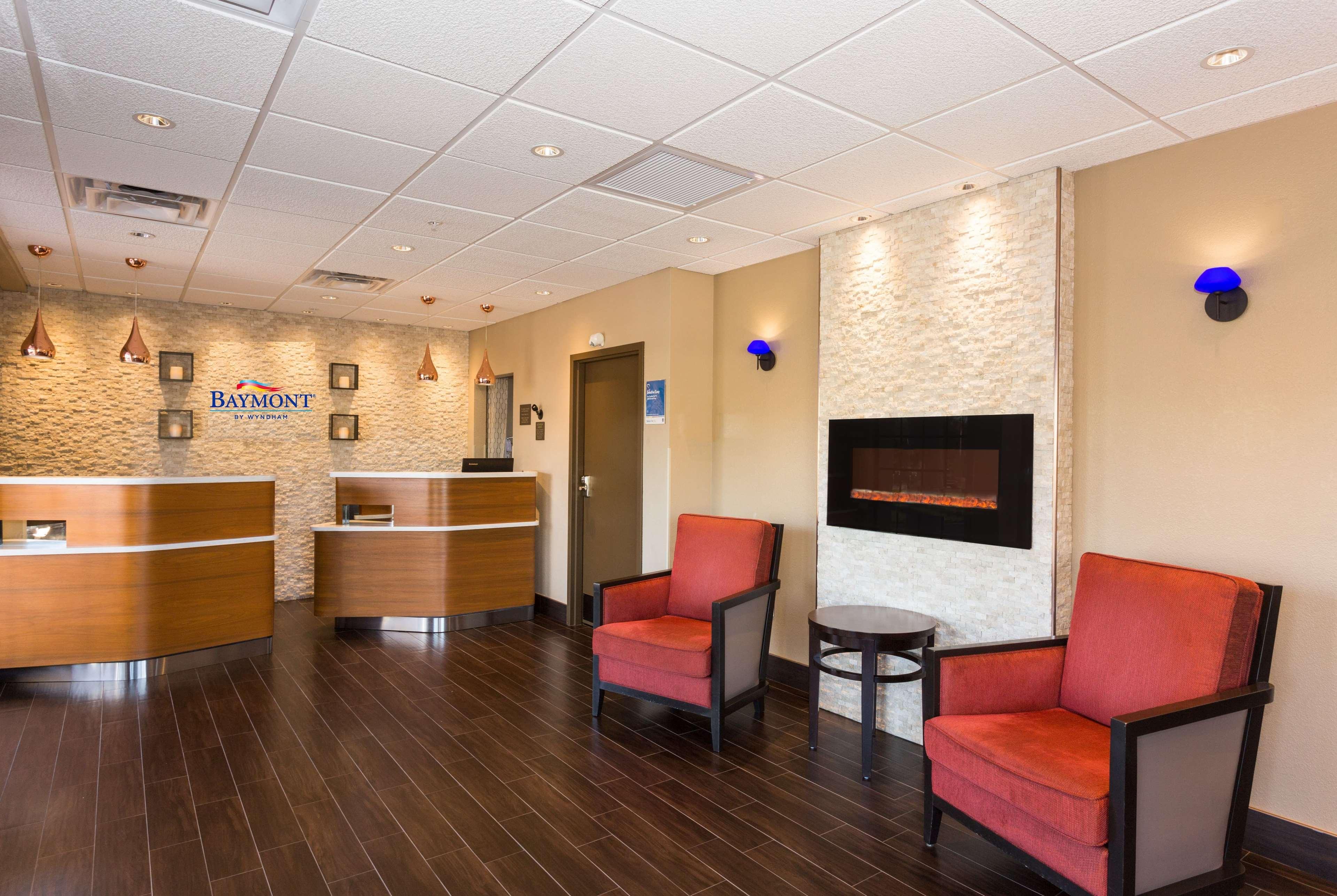Hotel Baymont By Wyndham Bonita Springs Exterior foto