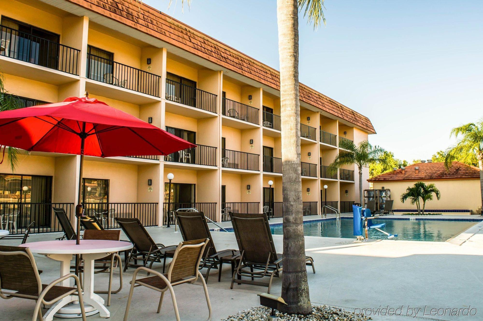 Hotel Baymont By Wyndham Bonita Springs Exterior foto