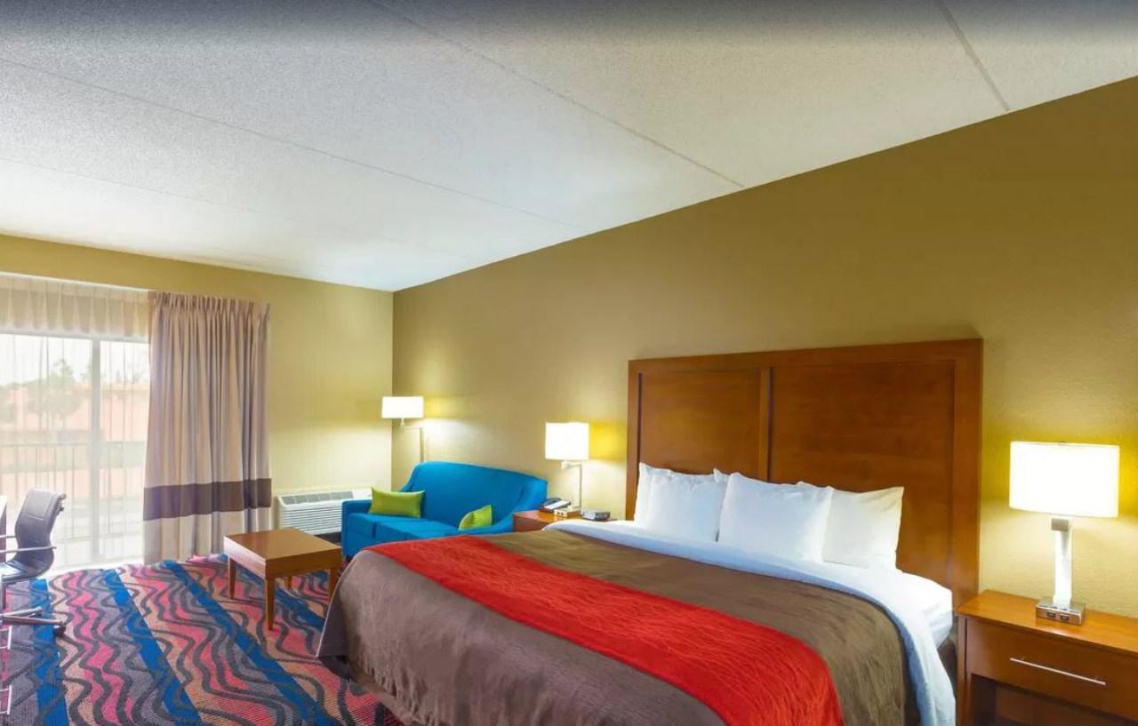 Hotel Baymont By Wyndham Bonita Springs Exterior foto